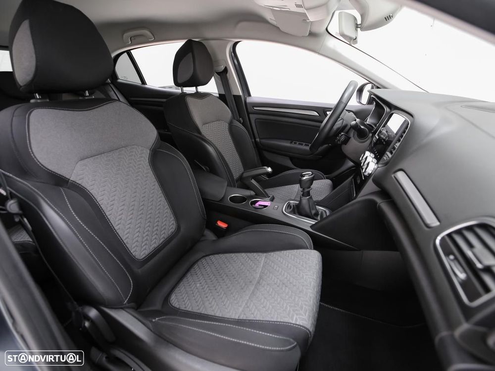 Renault Mégane 1.5 Blue dCi Limited - 10