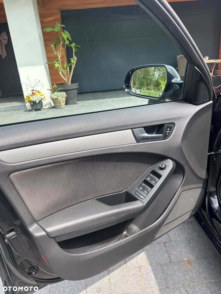 Audi A4 Avant 2.0 TDI - 22