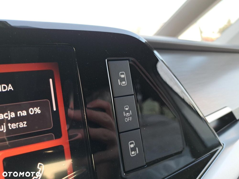 Volkswagen Multivan - 17