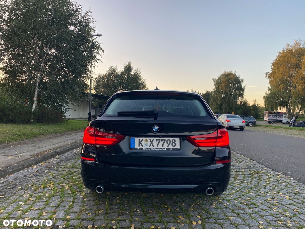 BMW Seria 5 530d Touring - 2