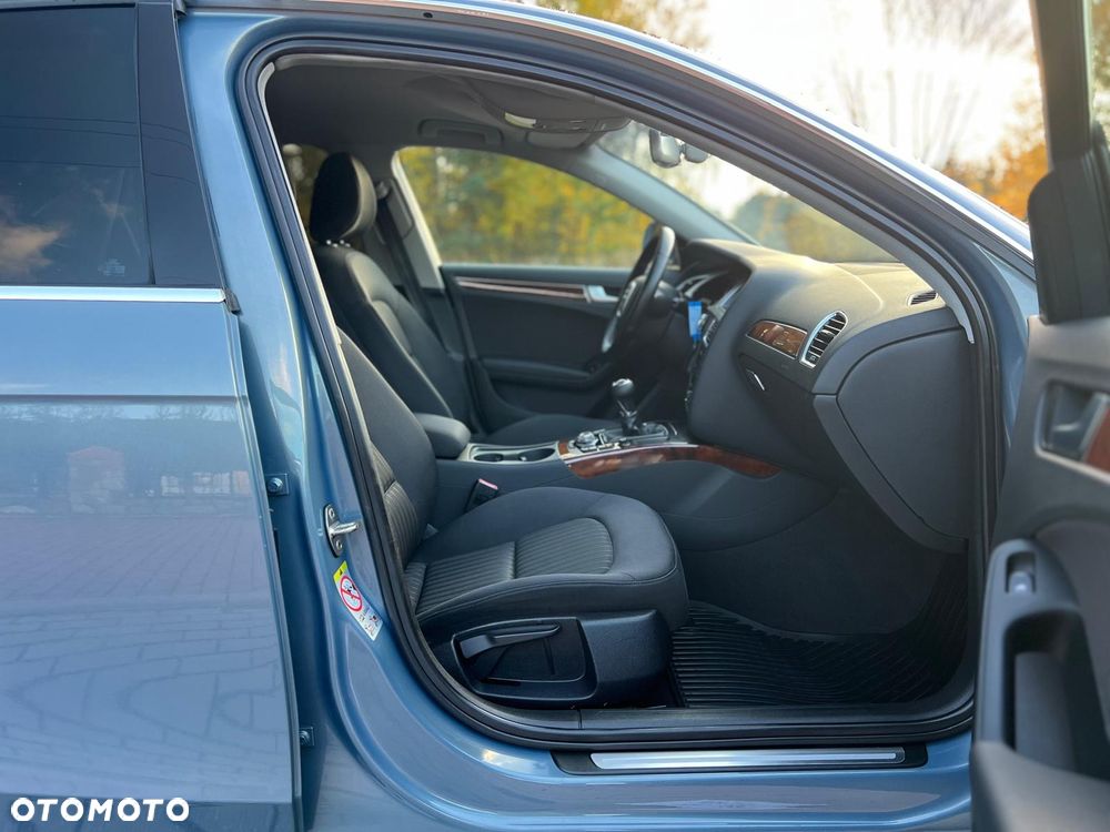 Audi A4 Limousine - 23