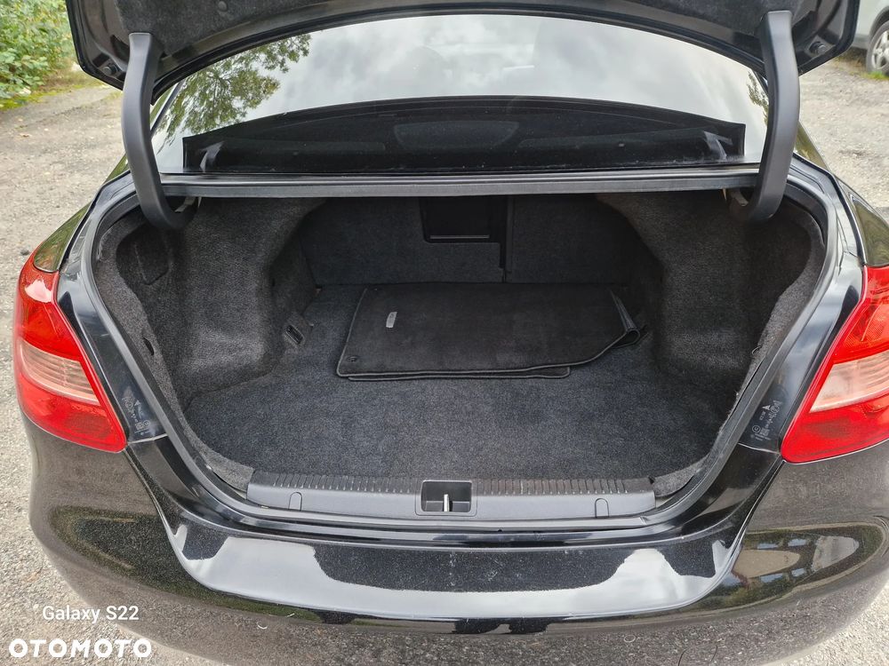 Suzuki Kizashi 2.4 Sport 4WD CVT - 12