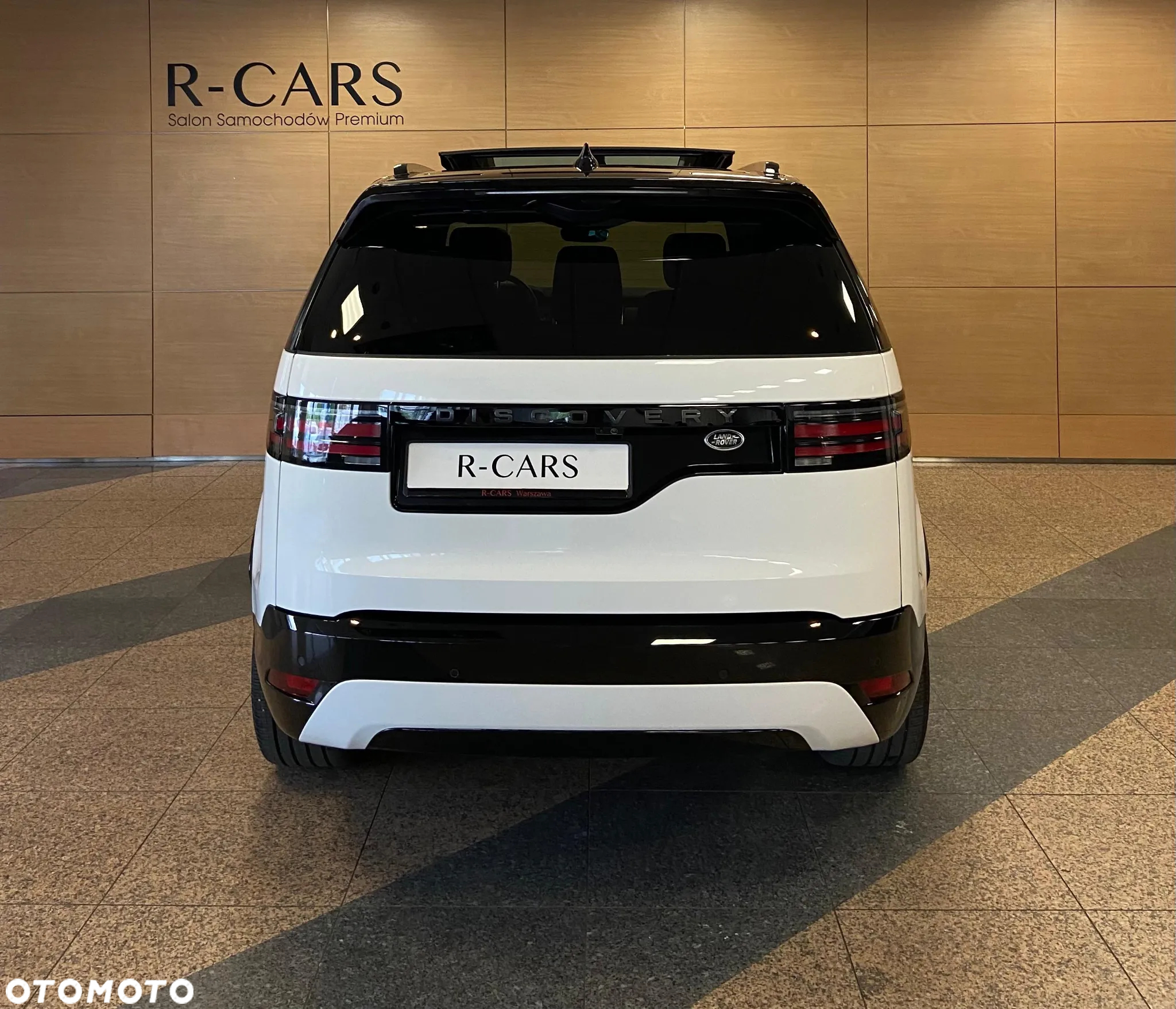 Land Rover Discovery V 2.0 P300 R-Dynamic SE - 8