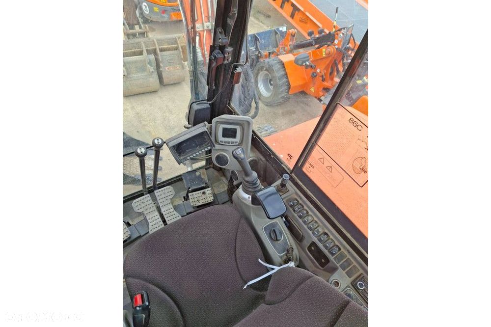 JCB 86 C-1 - 6