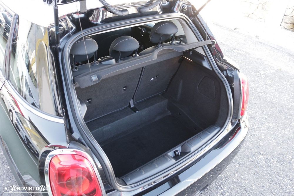 MINI 5 Portas Cooper D 4Business Auto - 13