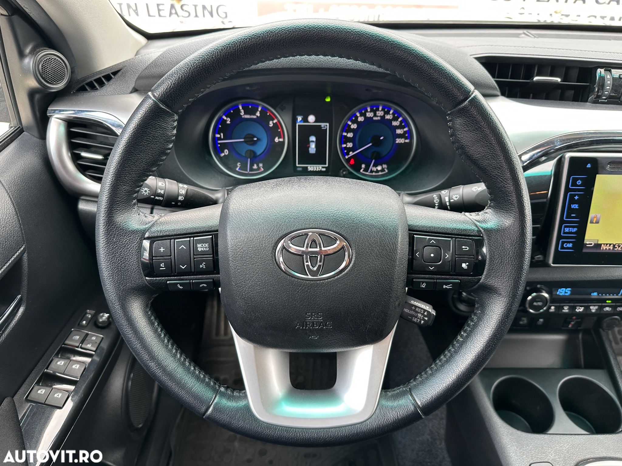 Toyota Hilux 2.4D 150CP 4x4 Double Cab AT Comfort - 16
