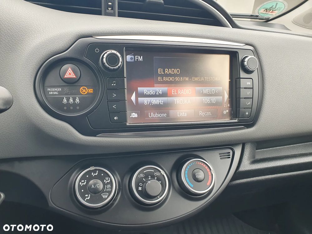 Toyota Yaris - 12