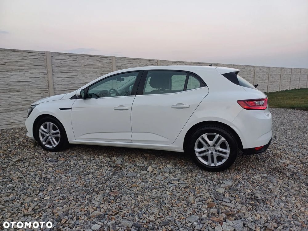 Renault Megane 1.5 Blue dCi Intens - 10