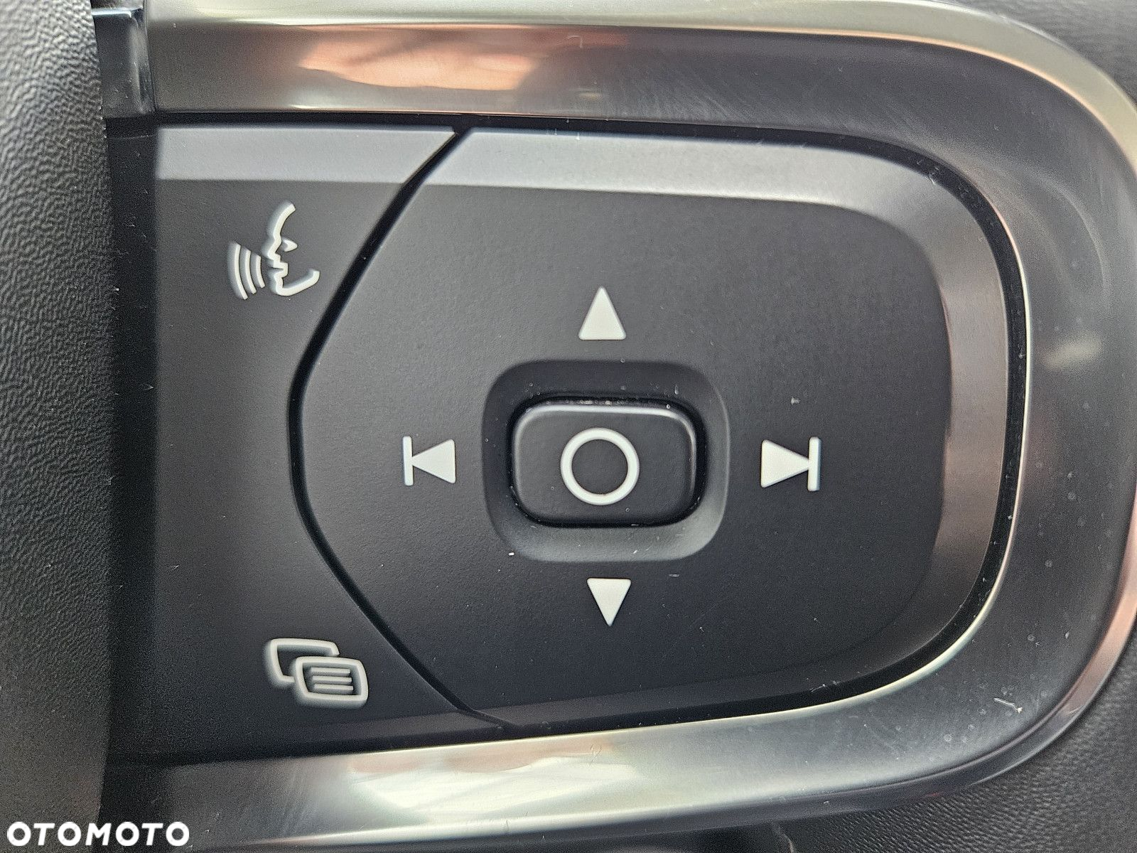 Volvo XC 40 - 22
