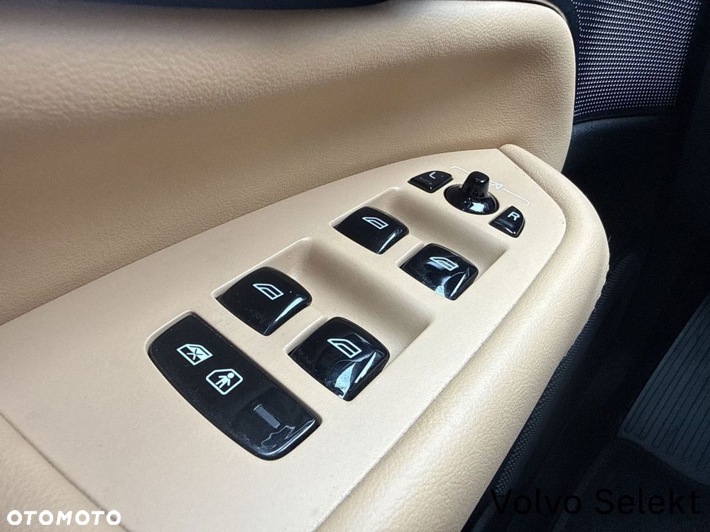 Volvo XC 90 - 17