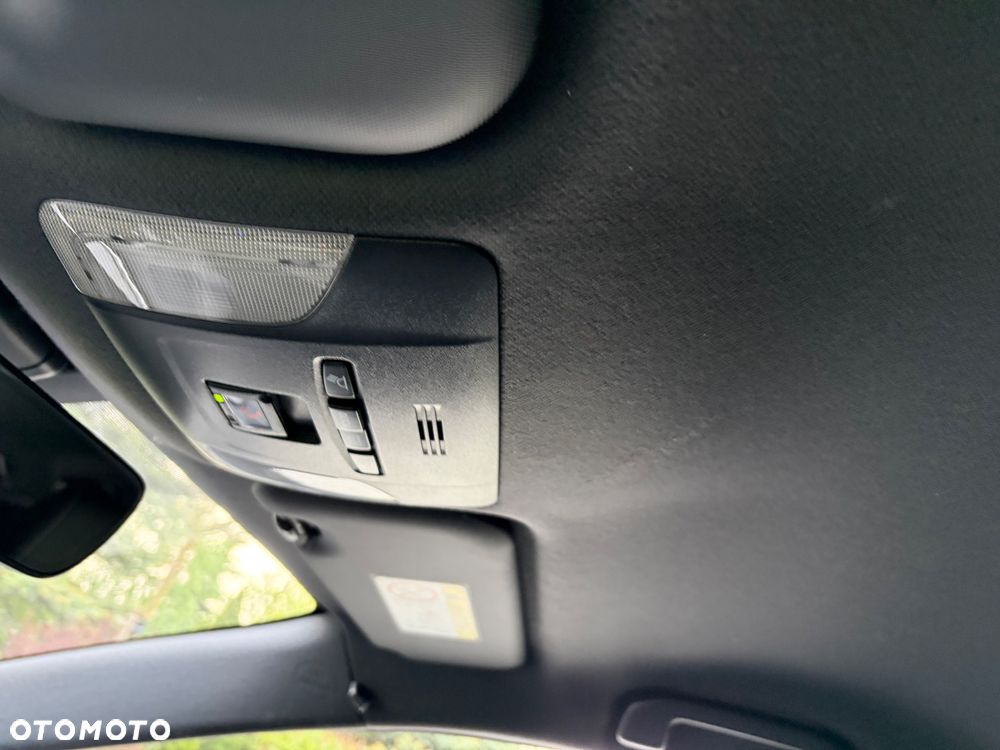 Toyota Corolla 1.8 Hybrid Executive - 19