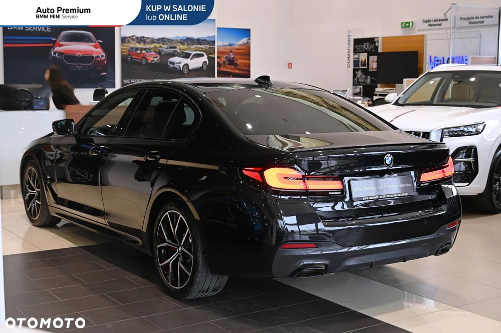 BMW Seria 5 540i xDrive mHEV M Sport sport - 7