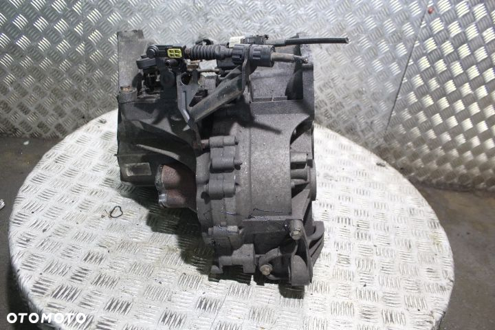 SKRZYNIA BIEGÓW FOCUS II MK2 1.6TDCI 3M5R7002YF - 3