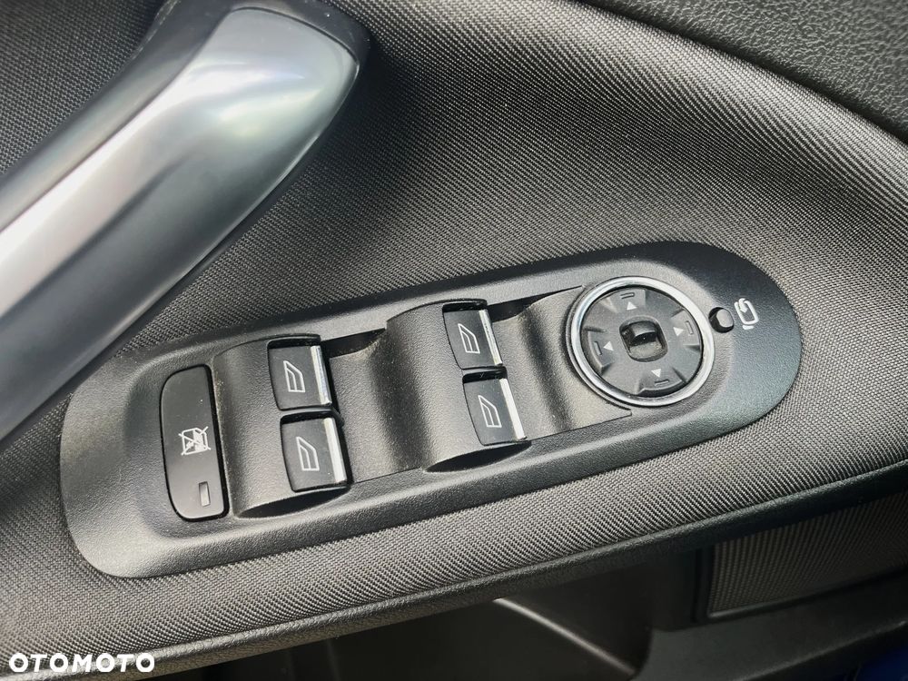 Ford Mondeo 2.0 Gold X Plus - 29