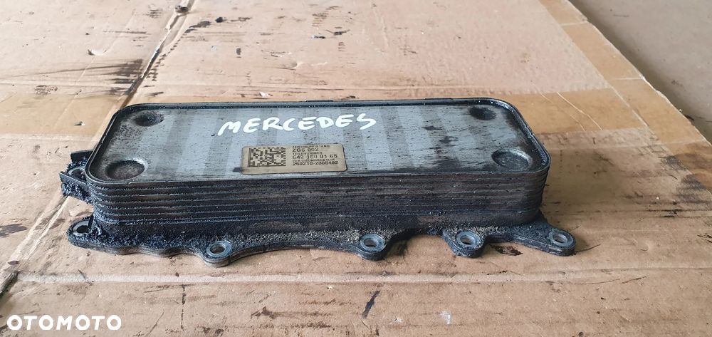 Chłodnica oleju chłodniczka Mercedes ML W164 3.0 CDI 6421800165 - 2