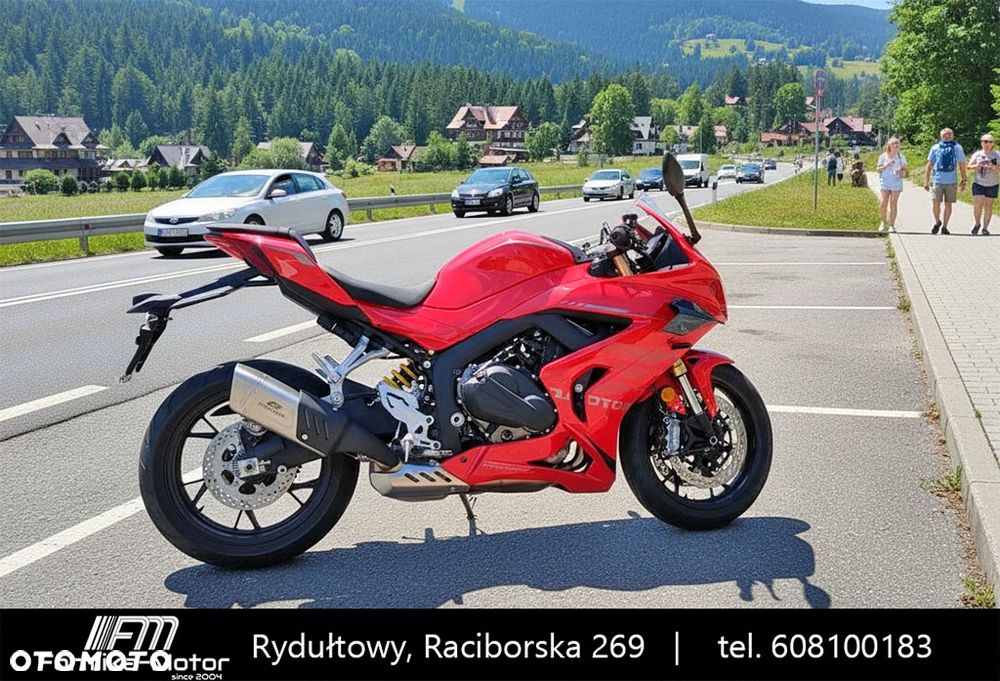 QJMOTOR SRK 800RR - 1
