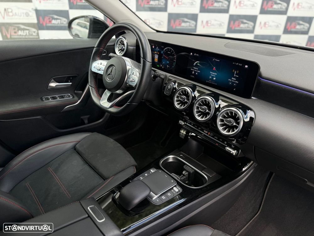 Mercedes-Benz A 250 e AMG Line - 56