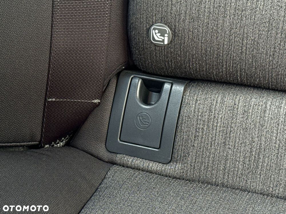 Toyota Camry 2.5 Hybrid Comfort CVT - 25