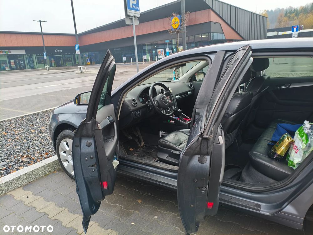 Audi A3 Sportback 1.9 TDI Attraction - 10