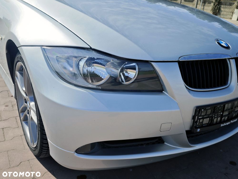 BMW Seria 3 318d - 21