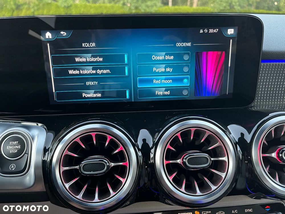 Mercedes-Benz GLB 200 Progressive 7G-DCT - 33