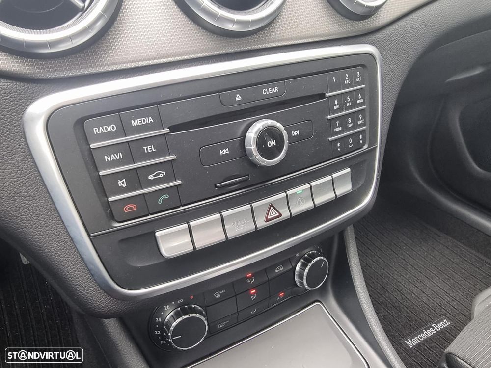 Mercedes-Benz CLA 180 d Urban Aut. - 26