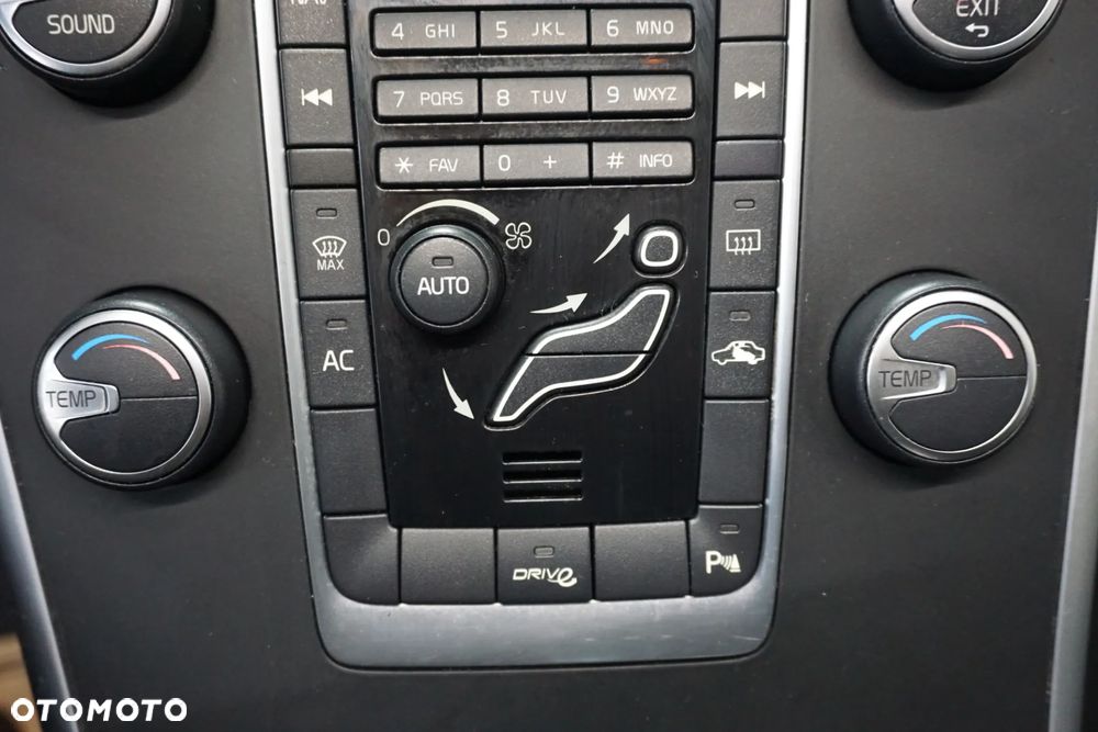 Volvo XC 60 DRIVe Kinetic - 33