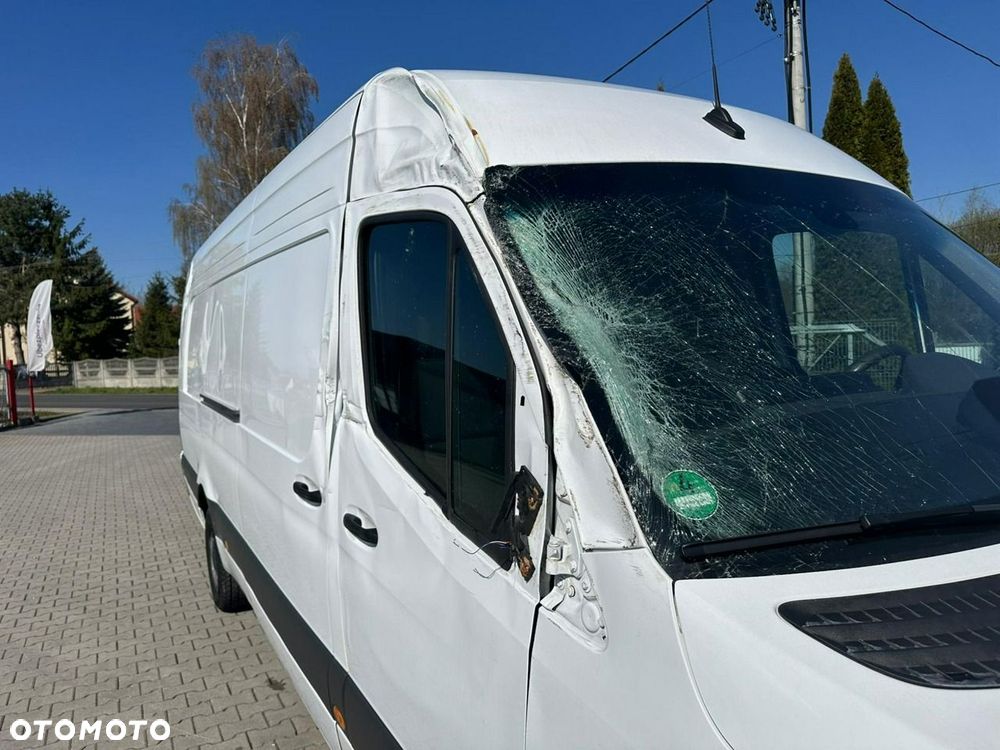 Mercedes-Benz Sprinter - 10