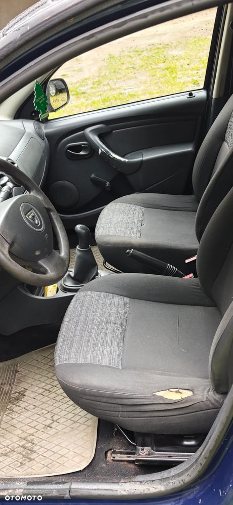 Dacia Duster 1.6 - 11