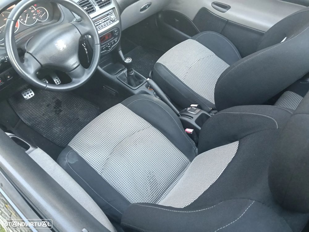 Peugeot 206 CC 1.6 HDi - 17