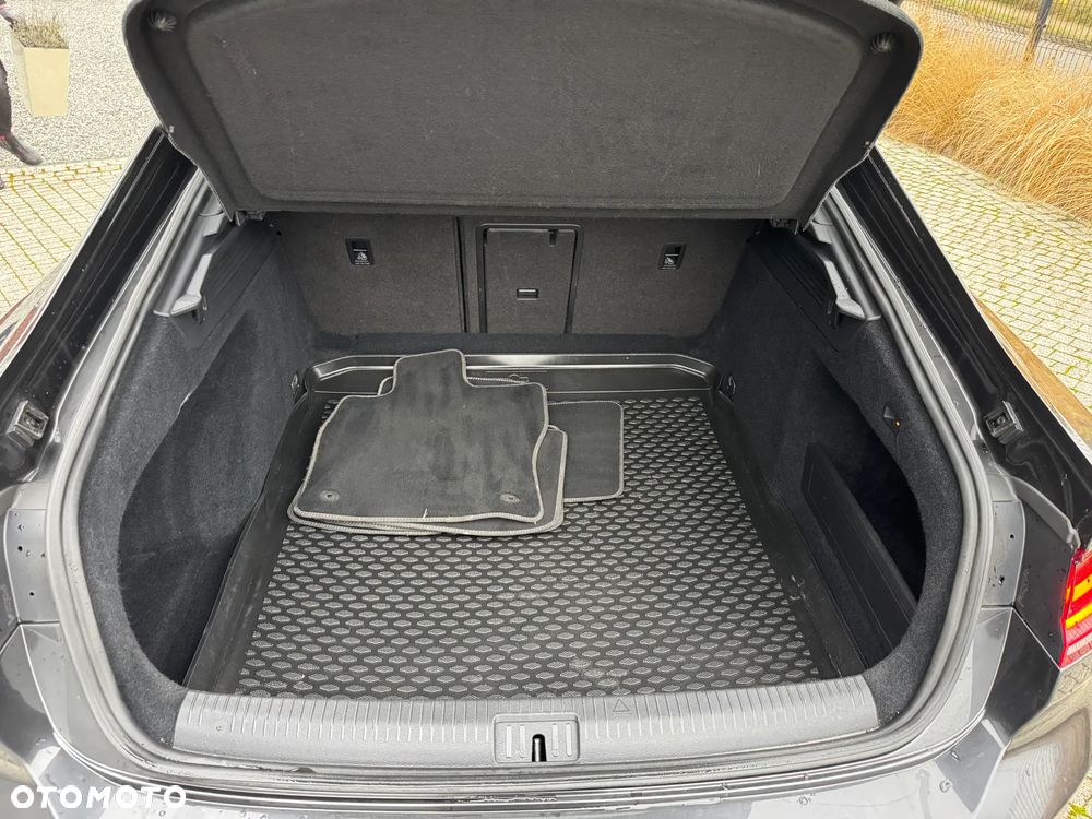 Volkswagen Arteon 2.0 TSI DSG R-Line - 38