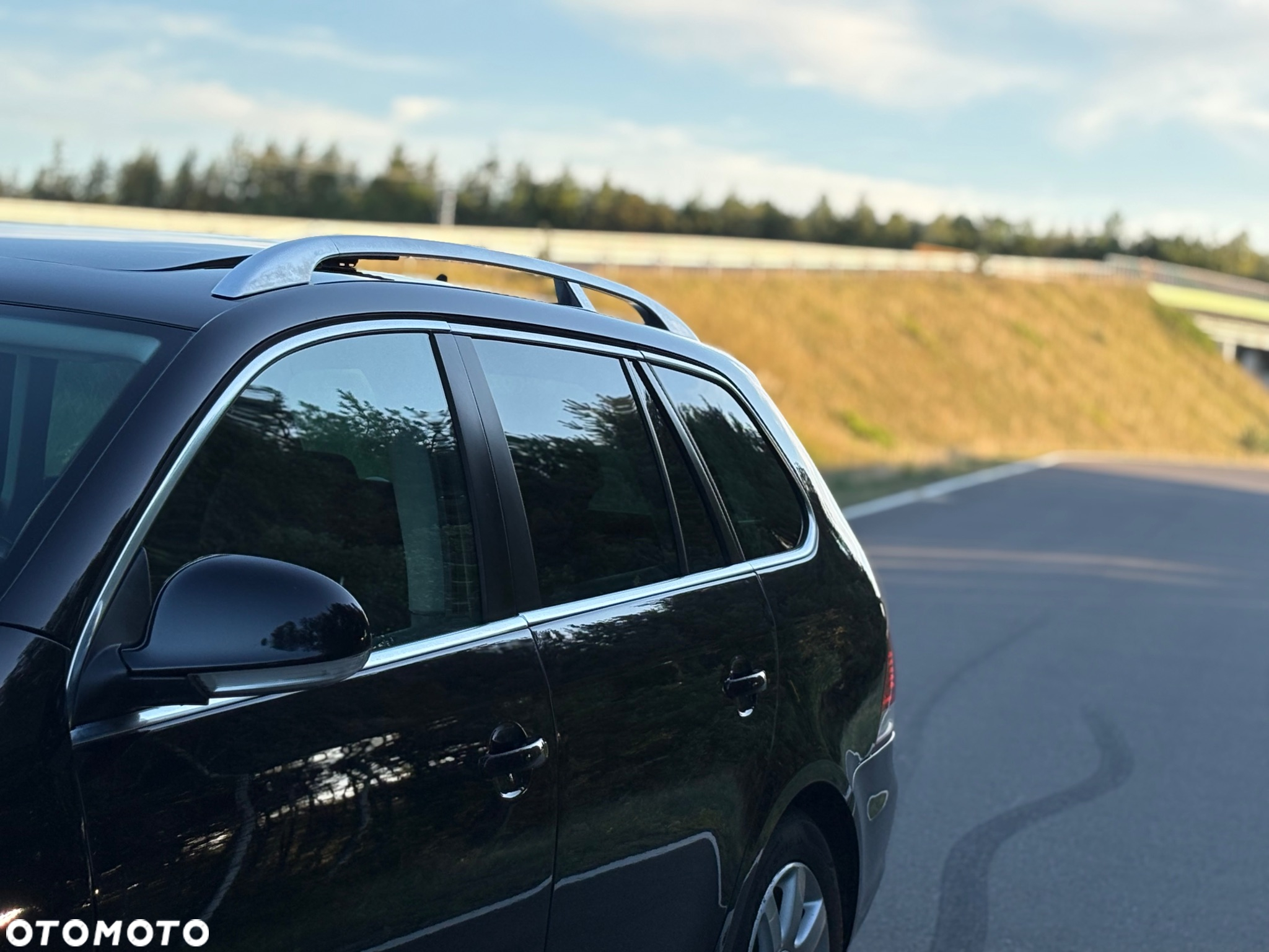 Volkswagen Golf VI 2.0 TDI Highline - 4