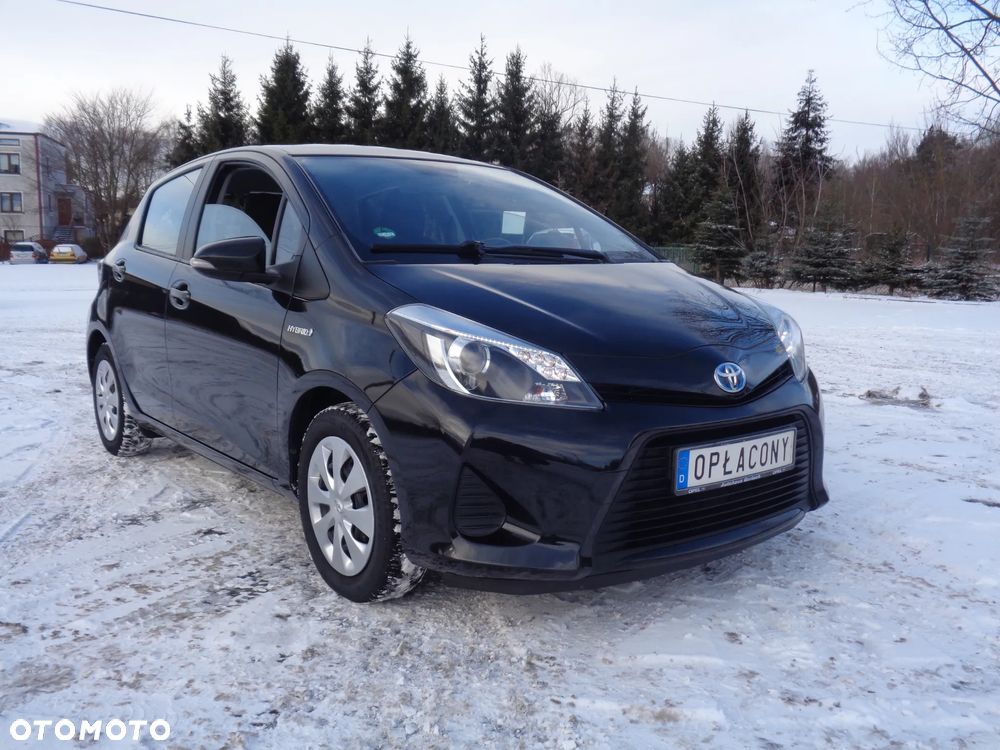 Toyota Yaris Hybrid 100 Life - 1