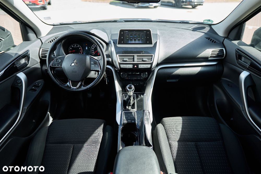 Mitsubishi Eclipse Cross - 20