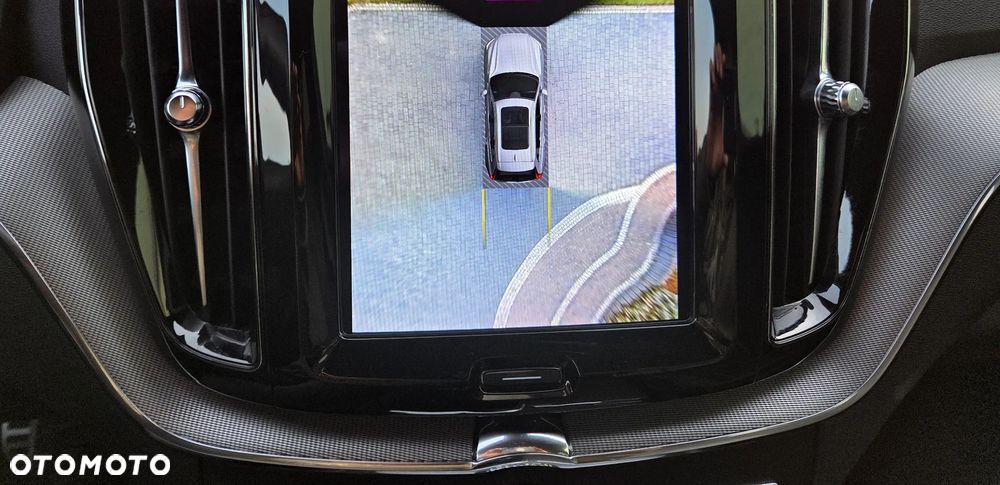 Volvo XC 60 B4 D Geartronic RDesign - 32