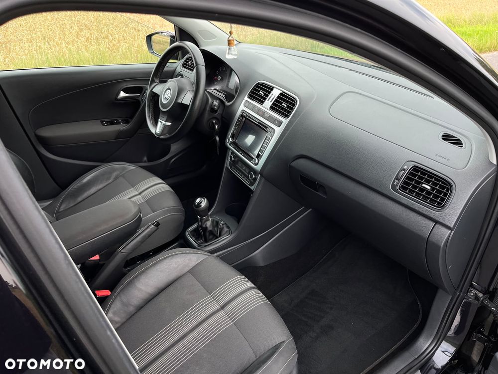 Volkswagen Polo 1.2 MATCH - 17