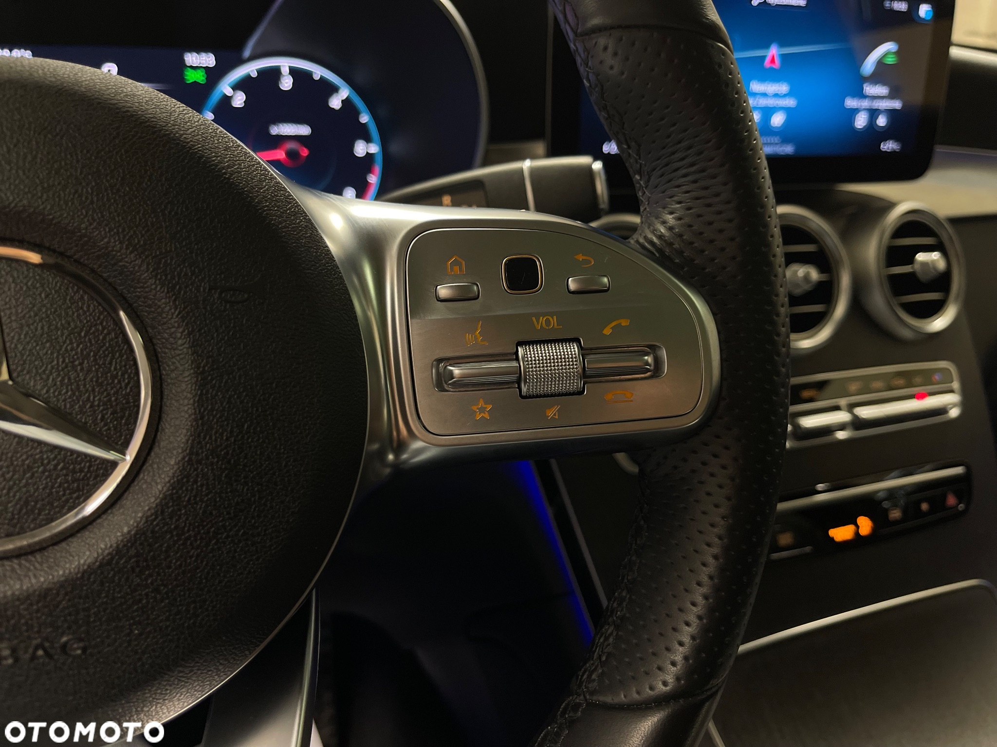 Mercedes-Benz GLC 300 d 4-Matic - 19