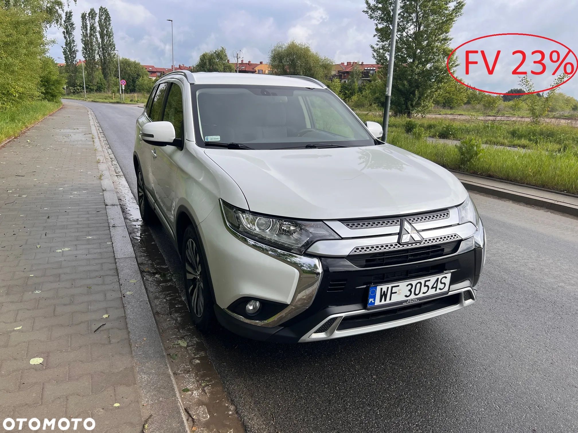 Mitsubishi Outlander 2.0 Intense Comfort 4WD CVT - 1