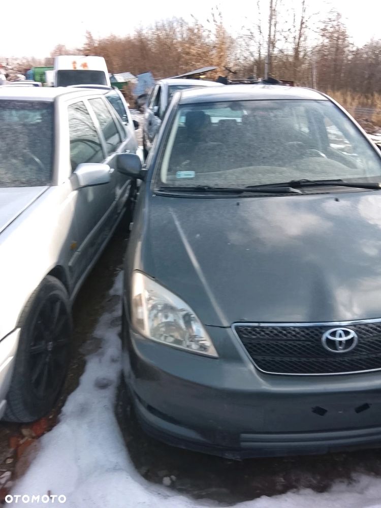 Toyota Corolla - 2