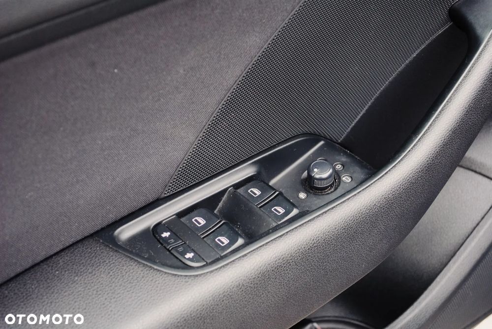 Audi A3 Sportback 2.0 TDI (clean diesel) S line Sportpaket - 17