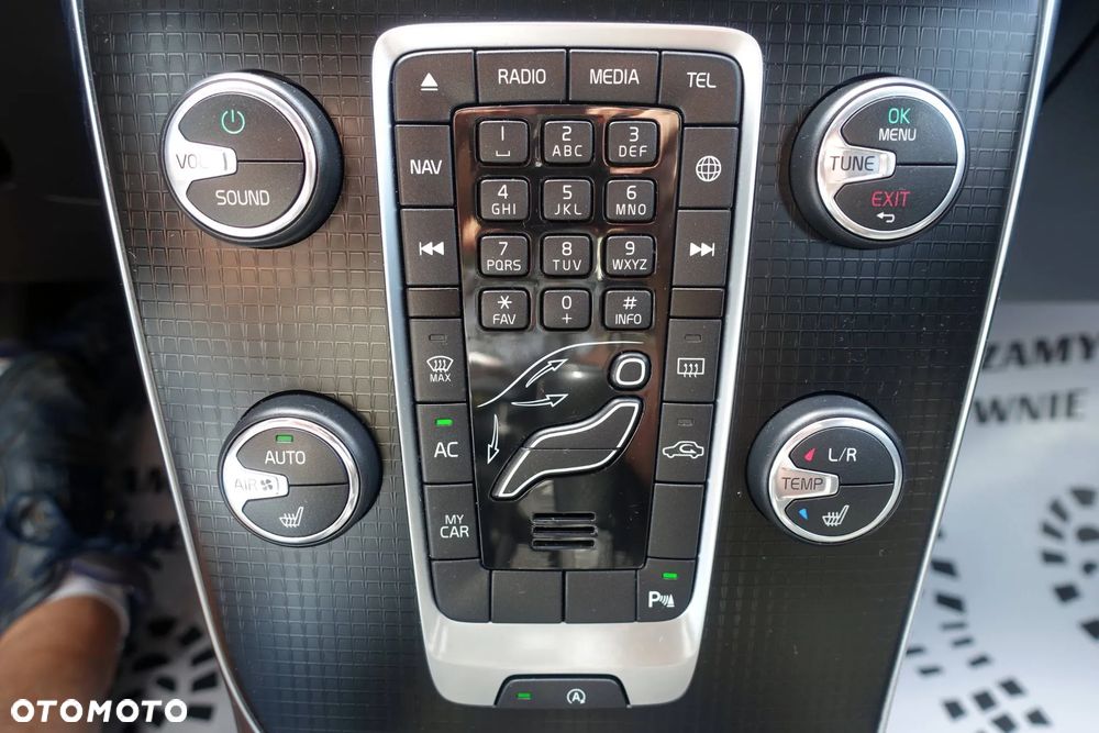 Volvo V40 T3 Drive-E R-Design Kinetic - 25