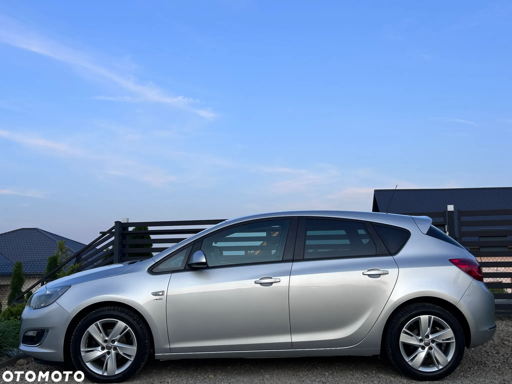 Opel Astra 1.4 Turbo Design Edition - 11