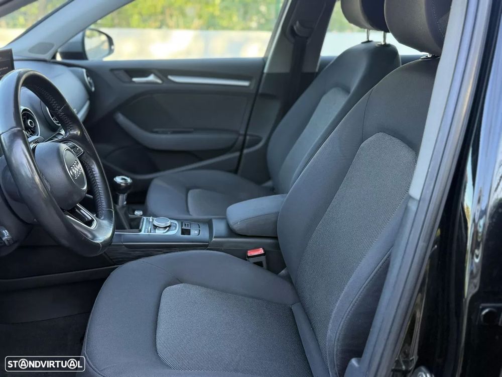 Audi A3 Sportback 1.6 TDI Sport — fotografia 11