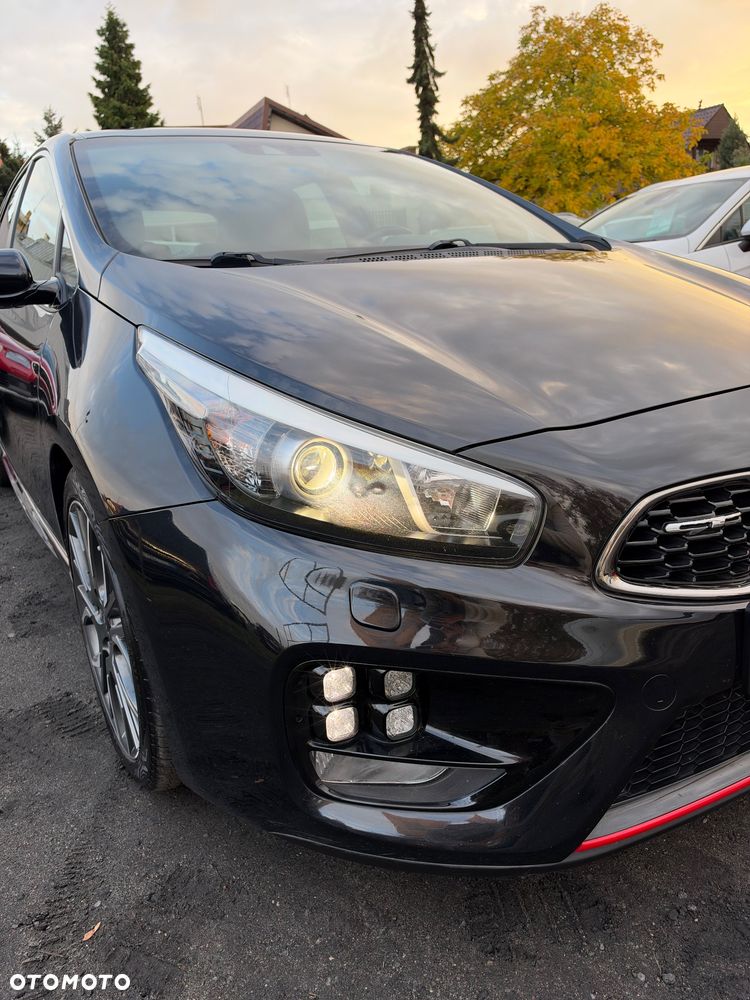 Kia Ceed - 22