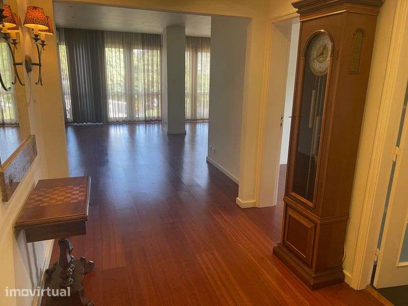 Apartamento arrendar em Lisboa T4 - Grande imagem: 2/12