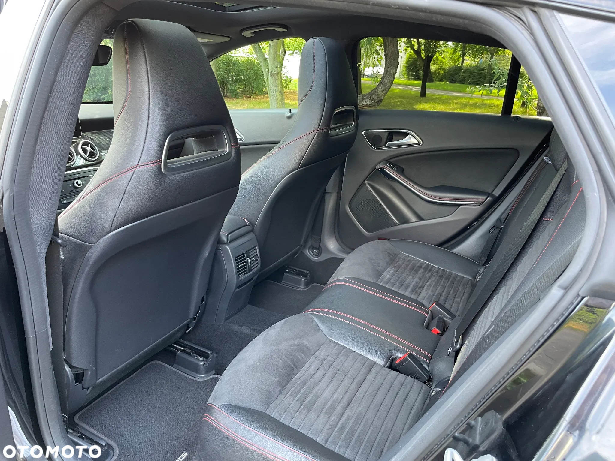 Mercedes-Benz CLA 250 4-Matic - 13