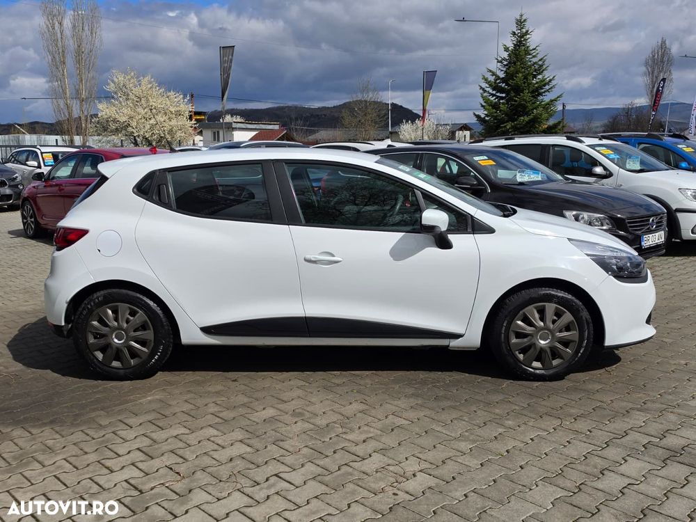 Renault Clio - 6