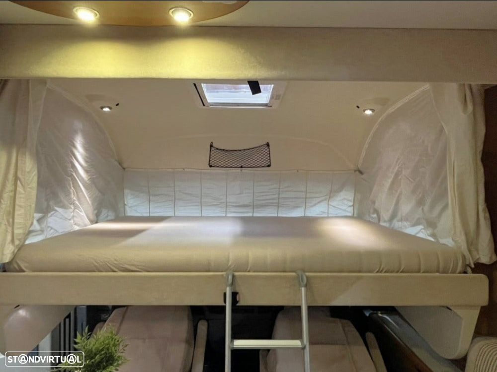 Rapido Serie 90dF 9092 DF Cama Central - 7