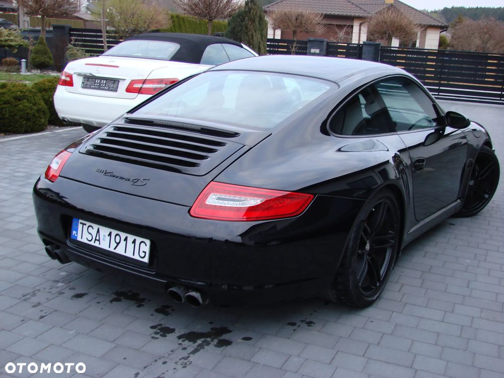 Porsche 911 Carrera 4 S - 11