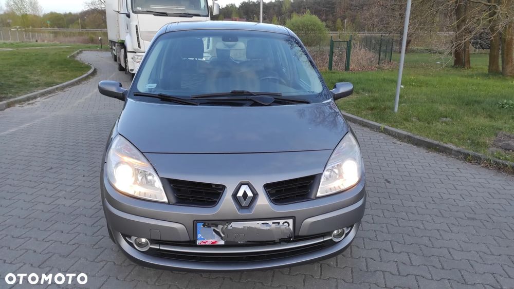 Renault Scenic 1.9 dCi FAP Conquest - 3